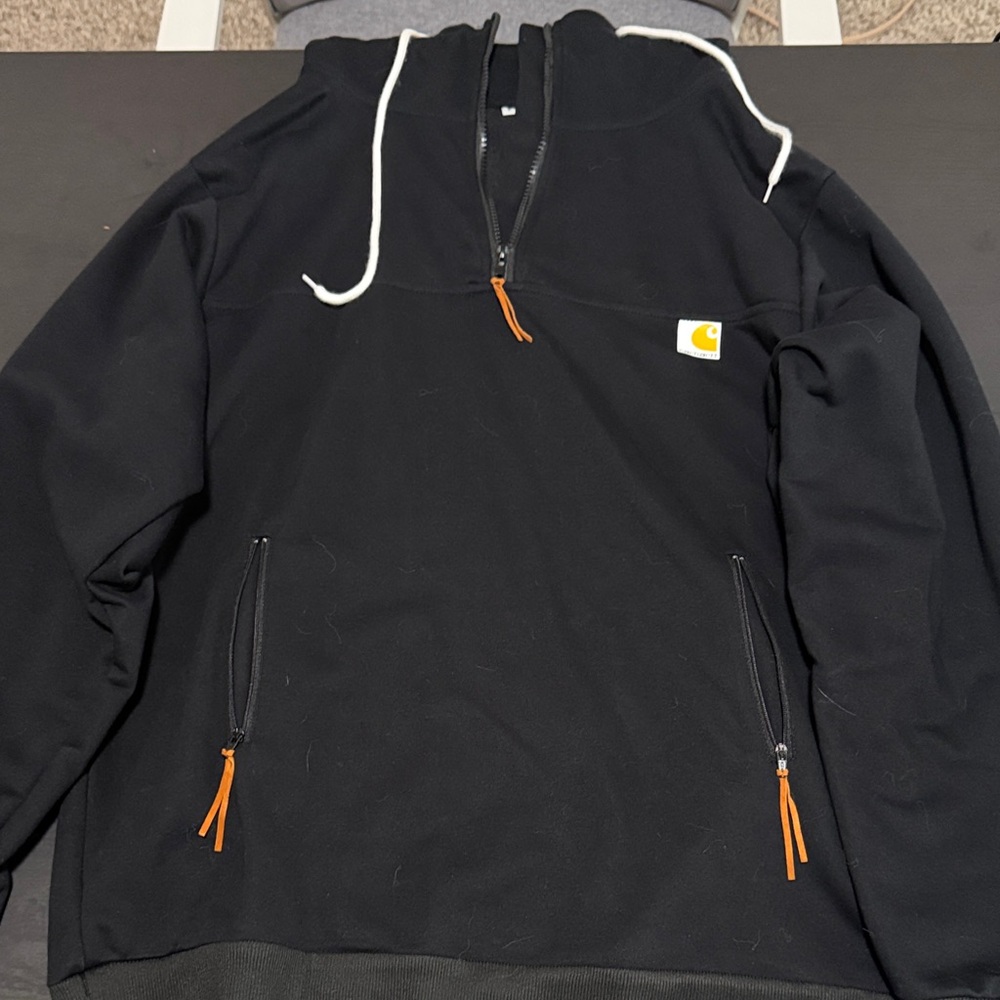 Carhartt Black hoodie with pockets